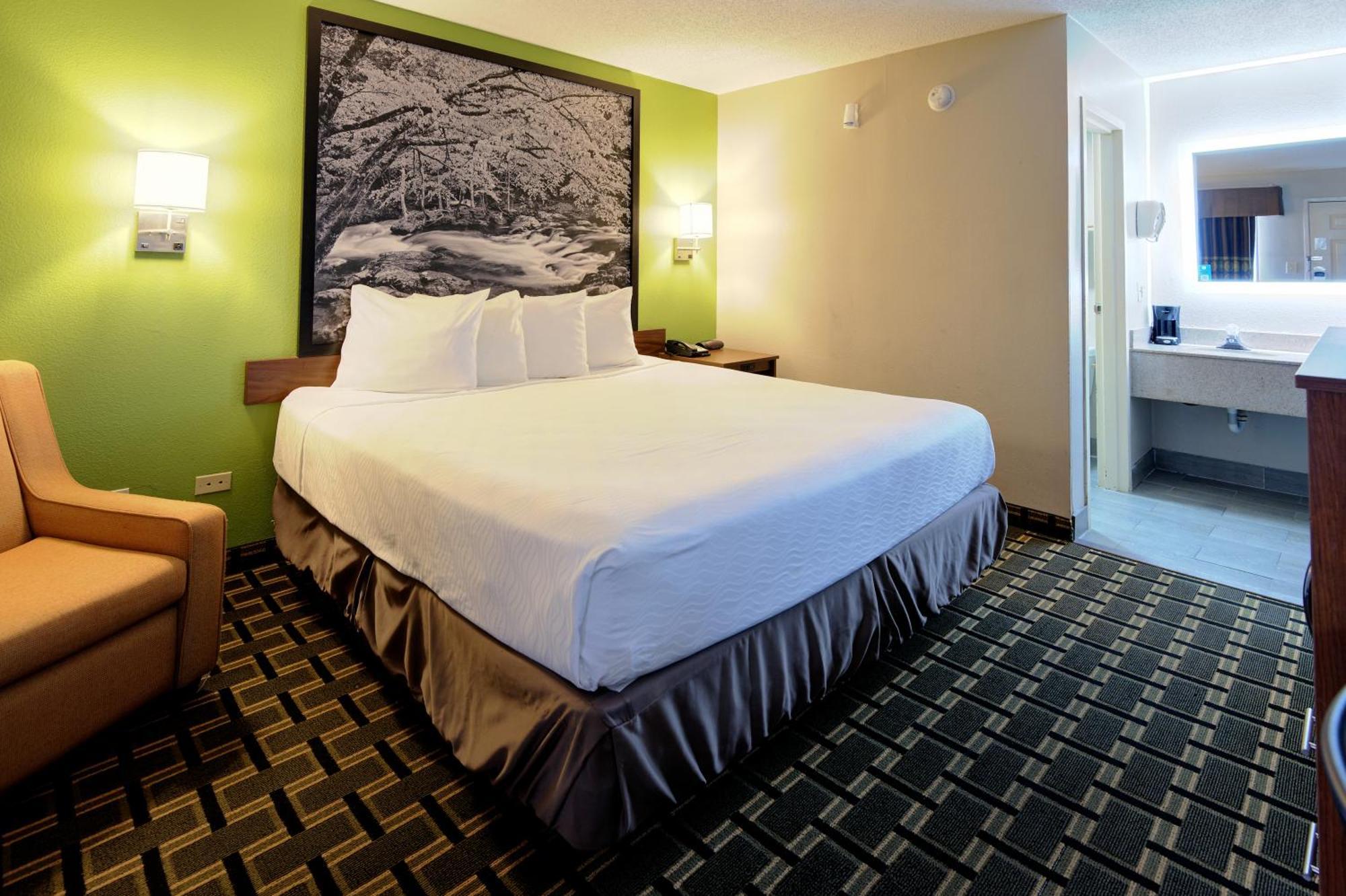 Super 8 By Wyndham Knoxville West/Farragut Экстерьер фото